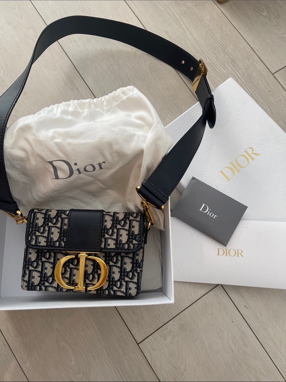 Dior 30 Montaigne box bag
